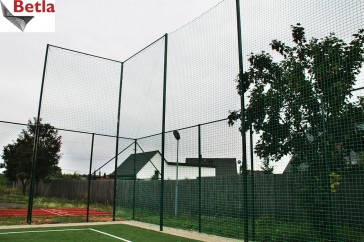 Siatki Czechowice-Dziedzice - Piłkochwyty na boiska w szkole, solida ochrona boiska dla terenów Czechowic-Dziedzic